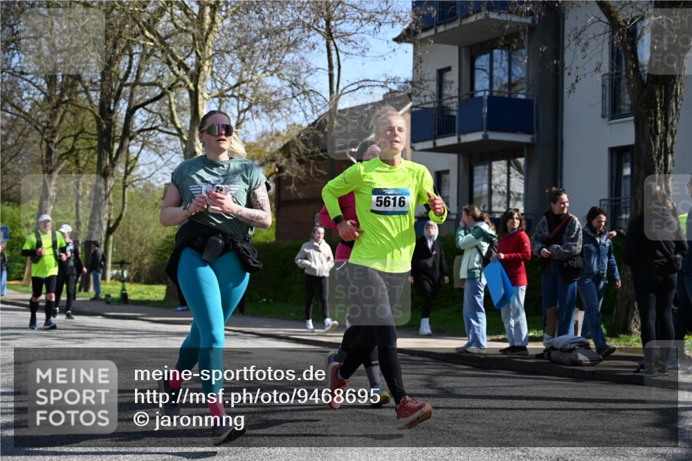 12.04.2026 - 45. Internationalen Wilhelmsburger Insellauf J. Mangold http://msf.ph/oto/9468695 12.04.2026 11:11:04 Ziel 2320, 5616, 2548, 2673, 2326, 4633, 2867, 2867, 3658, 2868, 3758, 4252, 4744, 4430, 2644, 3112, 2725, 2770 meine-sportfotos.de