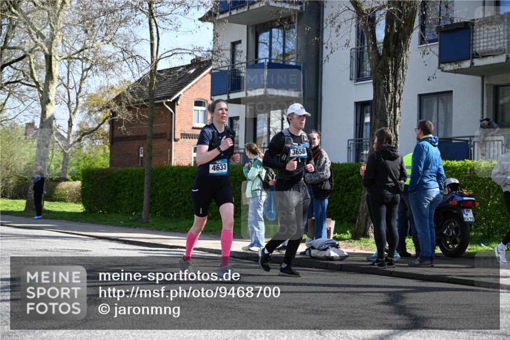 12.04.2026 - 45. Internationalen Wilhelmsburger Insellauf J. Mangold http://msf.ph/oto/9468700 12.04.2026 11:11:12 Ziel 2320, 5616, 2548, 2673, 2326, 4633, 2867, 3658, 2868, 3758, 4252, 4744, 4430, 2644, 4430, 2644, 3112, 2725, 2770, 3029, 3028 meine-sportfotos.de