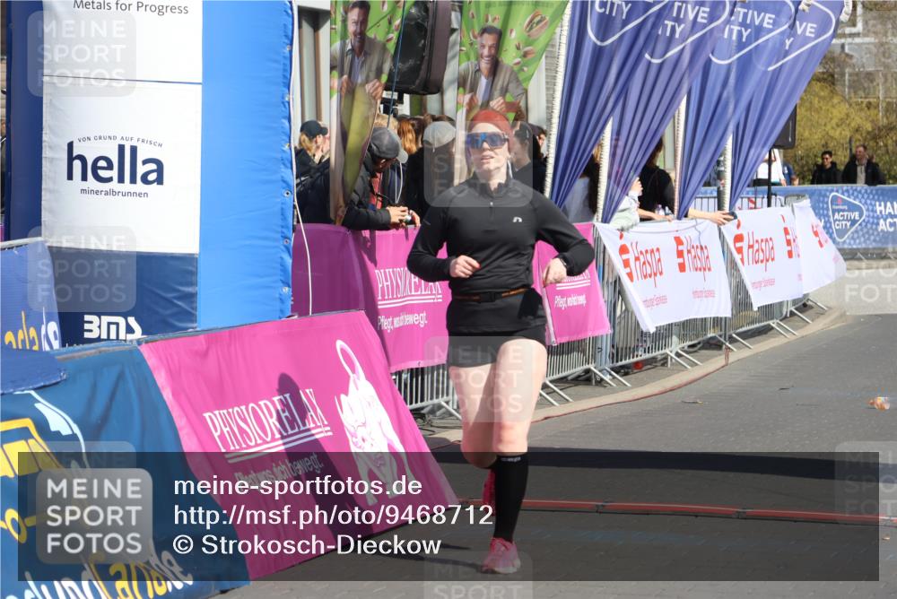 12.04.2026 - 45. Internationalen Wilhelmsburger Insellauf Strokosch-Dieckow http://msf.ph/oto/9468712 12.04.2026 11:21:11 Ziel 3873 meine-sportfotos.de