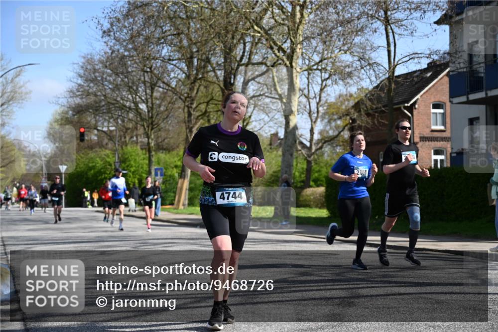 12.04.2026 - 45. Internationalen Wilhelmsburger Insellauf J. Mangold http://msf.ph/oto/9468726 12.04.2026 11:11:19 Ziel 2673, 2326, 4633, 2867, 3658, 2868, 3758, 4252, 4744, 4430, 2644, 3112, 2725, 2770, 3029, 3028, 3751, 4920, 3046 meine-sportfotos.de