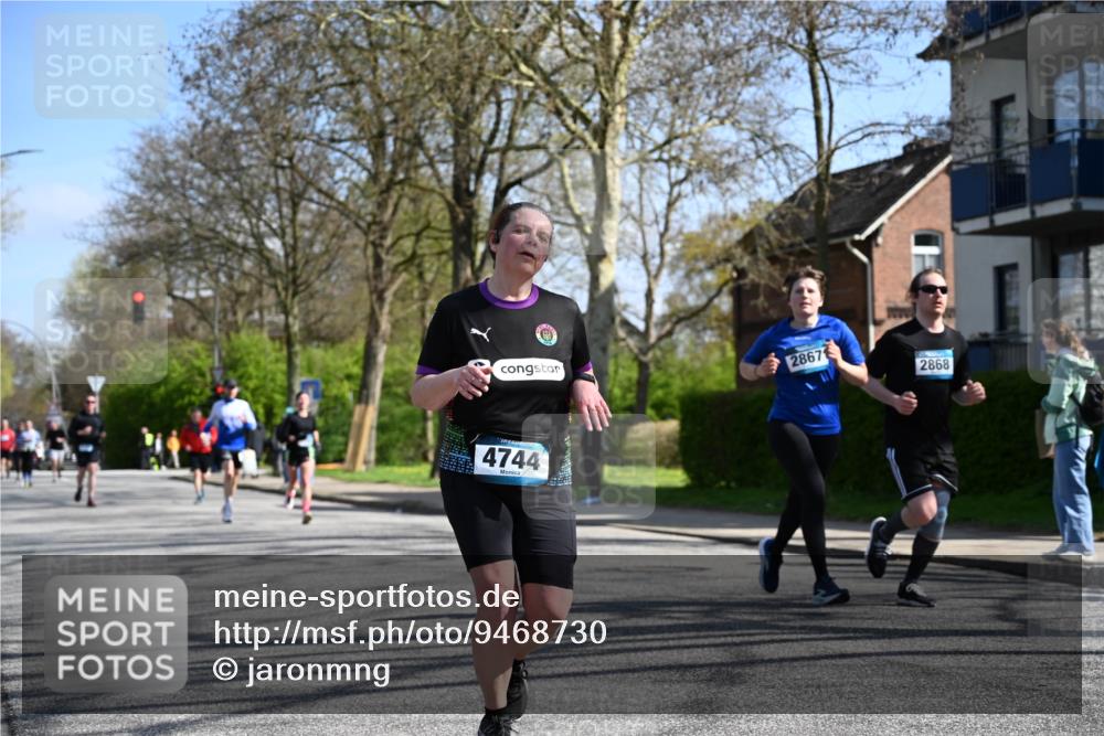 12.04.2026 - 45. Internationalen Wilhelmsburger Insellauf J. Mangold http://msf.ph/oto/9468730 12.04.2026 11:11:19 Ziel 2673, 2326, 4633, 2867, 3658, 2868, 3758, 4252, 4744, 4430, 2644, 3112, 2725, 2770, 3029, 3028, 3751, 4920, 3046 meine-sportfotos.de