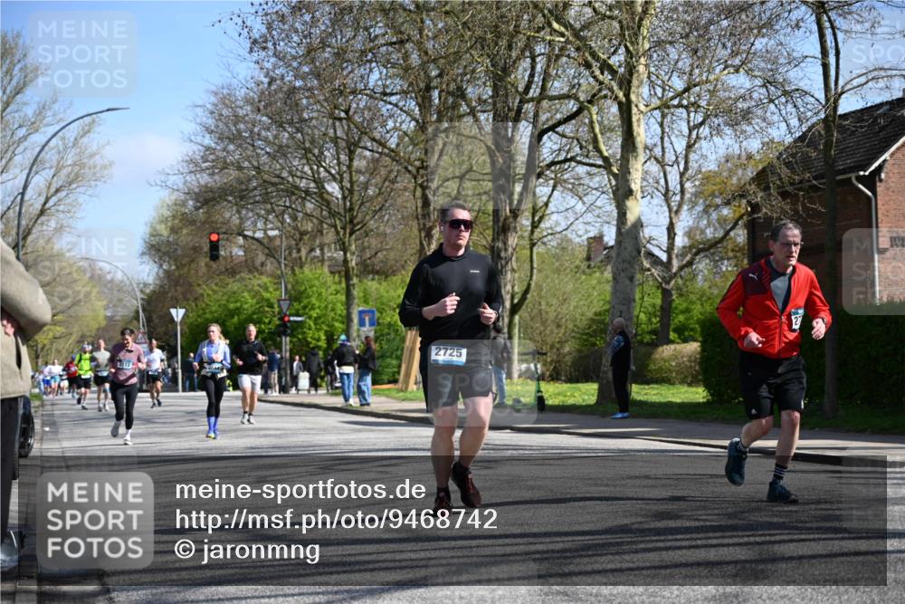 12.04.2026 - 45. Internationalen Wilhelmsburger Insellauf J. Mangold http://msf.ph/oto/9468742 12.04.2026 11:11:28 Ziel 2867, 3658, 2868, 3758, 4252, 4744, 4430, 2644, 3112, 2725, 2770, 3029, 3028, 3751, 4920, 4920, 3046, 2817, 2916 meine-sportfotos.de