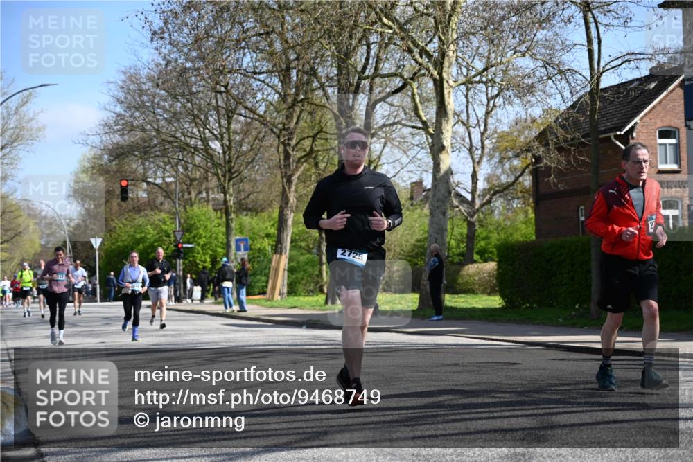 12.04.2026 - 45. Internationalen Wilhelmsburger Insellauf J. Mangold http://msf.ph/oto/9468749 12.04.2026 11:11:29 Ziel 2867, 3658, 2868, 3758, 4252, 4744, 4430, 2644, 3112, 2725, 2770, 3029, 3028, 3751, 4920, 3046, 2817, 2916 meine-sportfotos.de