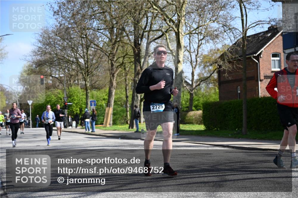 12.04.2026 - 45. Internationalen Wilhelmsburger Insellauf J. Mangold http://msf.ph/oto/9468752 12.04.2026 11:11:29 Ziel 2867, 3658, 2868, 3758, 4252, 4744, 4430, 2644, 3112, 2725, 2770, 3029, 3028, 3751, 4920, 3046, 2817, 2916 meine-sportfotos.de