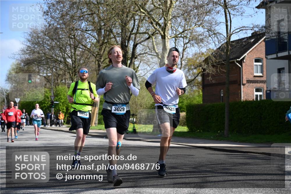 12.04.2026 - 45. Internationalen Wilhelmsburger Insellauf J. Mangold http://msf.ph/oto/9468776 12.04.2026 11:11:44 Ziel 4430, 2644, 3112, 2725, 2770, 3029, 3028, 3751, 4920, 3046, 2817, 2916, 4971, 2489, 3844, 5741, 2668, 2816, 2918, 3589, 2135 meine-sportfotos.de