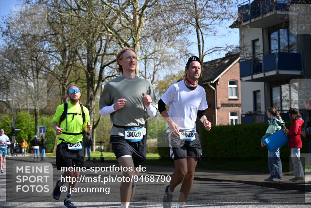 12.04.2026 - 45. Internationalen Wilhelmsburger Insellauf J. Mangold http://msf.ph/oto/9468790 12.04.2026 11:11:45 Ziel 4430, 2644, 3112, 2725, 2770, 3029, 3028, 3751, 4920, 3046, 2817, 2916, 4971, 2489, 3844, 2489, 3844, 5741, 2668, 2816, 2918, 3589, 2135 meine-sportfotos.de