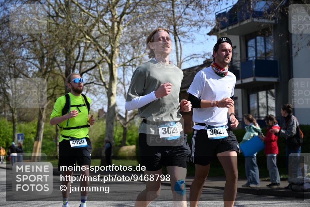12.04.2026 - 45. Internationalen Wilhelmsburger Insellauf J. Mangold http://msf.ph/oto/9468798 12.04.2026 11:11:45 Ziel 4430, 2644, 3112, 2725, 2770, 3029, 3028, 3751, 4920, 3046, 2817, 2916, 4971, 2489, 3844, 2489, 3844, 5741, 2668, 2816, 2918, 3589, 2135 meine-sportfotos.de