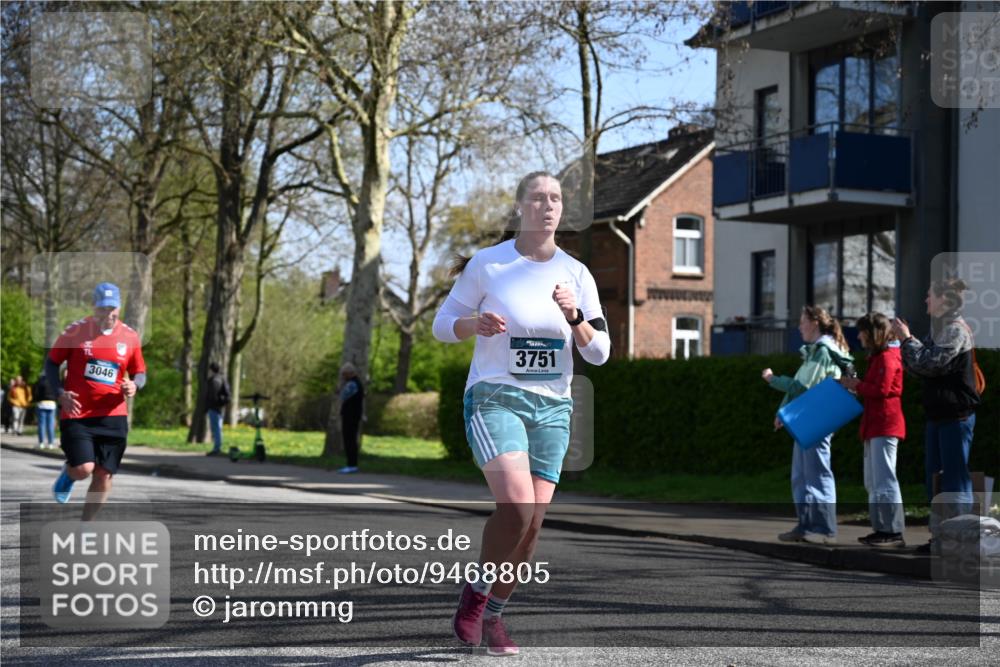 12.04.2026 - 45. Internationalen Wilhelmsburger Insellauf J. Mangold http://msf.ph/oto/9468805 12.04.2026 11:11:50 Ziel 3112, 2725, 2770, 3029, 3028, 3751, 4920, 3046, 2817, 2916, 4971, 2489, 3844, 5741, 2668, 2816, 2918, 3589, 2135 meine-sportfotos.de