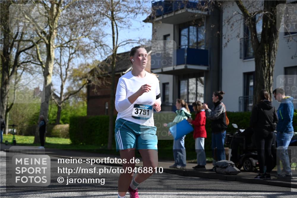 12.04.2026 - 45. Internationalen Wilhelmsburger Insellauf J. Mangold http://msf.ph/oto/9468810 12.04.2026 11:11:50 Ziel 3112, 2725, 2770, 3029, 3028, 3751, 4920, 3046, 2817, 2916, 4971, 2489, 3844, 5741, 2668, 2816, 2918, 3589, 2135 meine-sportfotos.de