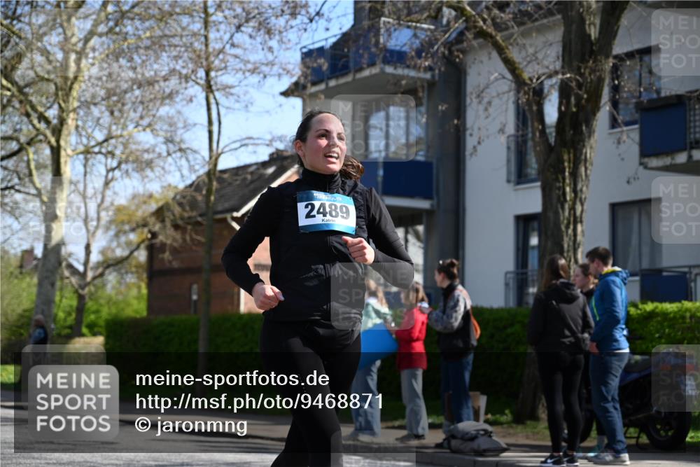 12.04.2026 - 45. Internationalen Wilhelmsburger Insellauf J. Mangold http://msf.ph/oto/9468871 12.04.2026 11:12:03 Ziel 4920, 3046, 2817, 2916, 4971, 2489, 3844, 5741, 2668, 2816, 2816, 2918, 3589, 2135, 2435, 3517, 2739, 3003, 2753 meine-sportfotos.de