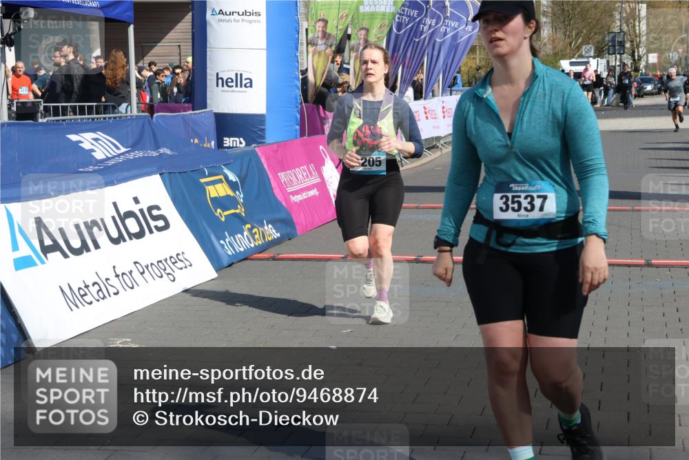 12.04.2026 - 45. Internationalen Wilhelmsburger Insellauf Strokosch-Dieckow http://msf.ph/oto/9468874 12.04.2026 11:21:57 Ziel 3537, 3205 meine-sportfotos.de