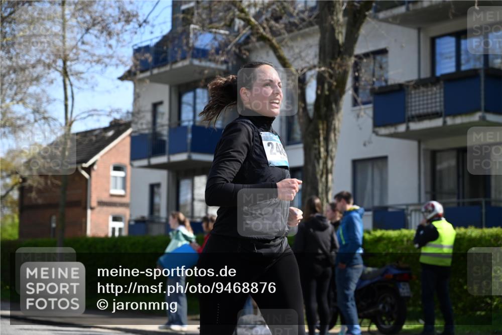 12.04.2026 - 45. Internationalen Wilhelmsburger Insellauf J. Mangold http://msf.ph/oto/9468876 12.04.2026 11:12:04 Ziel 4920, 3046, 2817, 2916, 4971, 2489, 3844, 5741, 2668, 2816, 2918, 2918, 3589, 2135, 2435, 3517, 2739, 3003, 2753, 2272 meine-sportfotos.de