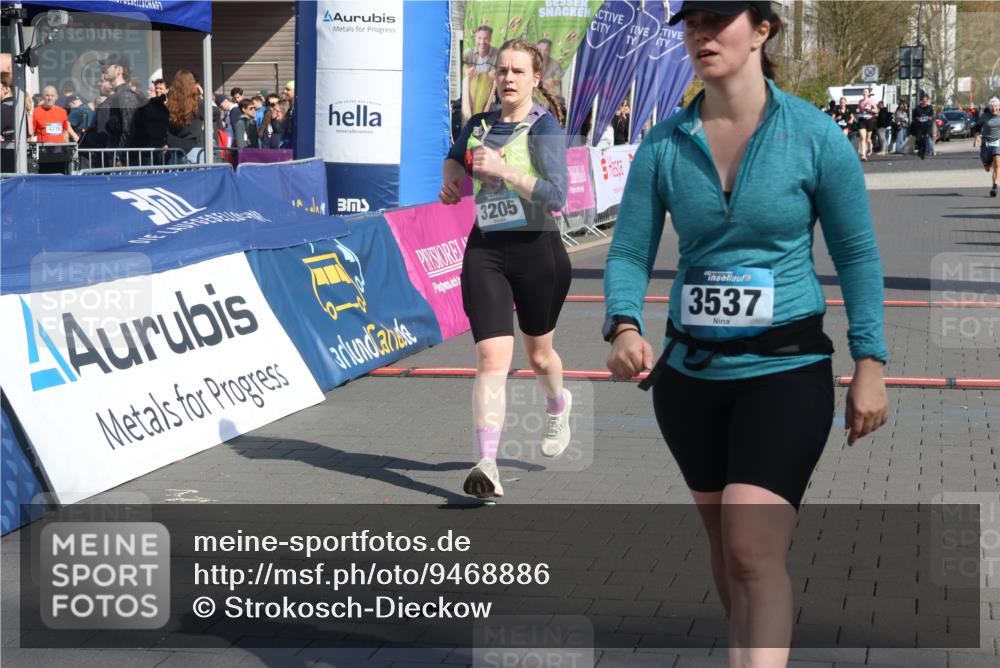 12.04.2026 - 45. Internationalen Wilhelmsburger Insellauf Strokosch-Dieckow http://msf.ph/oto/9468886 12.04.2026 11:21:57 Ziel 3537, 3205 meine-sportfotos.de