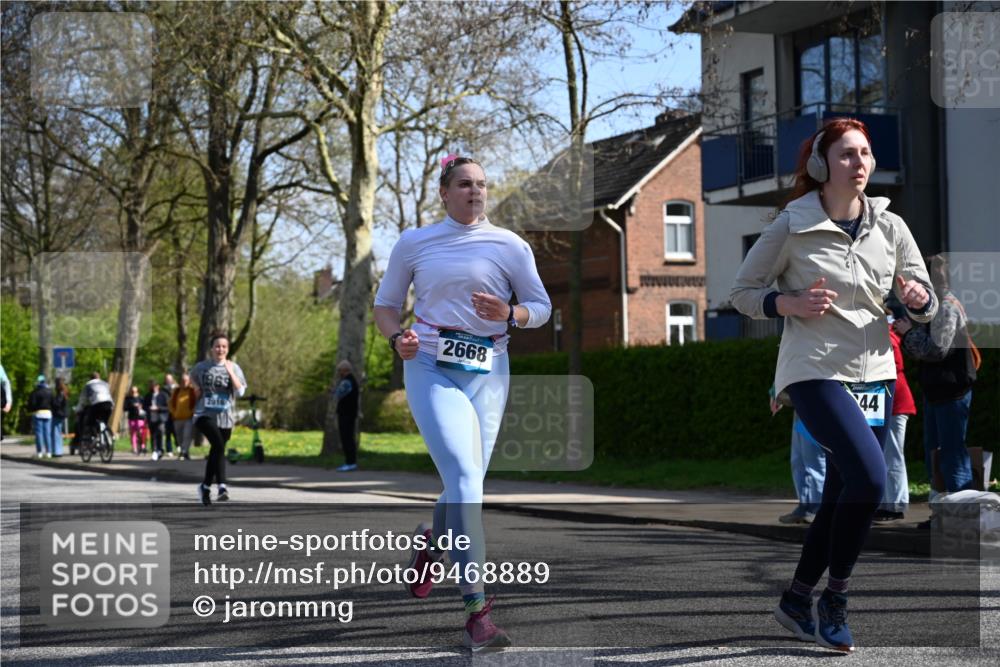 12.04.2026 - 45. Internationalen Wilhelmsburger Insellauf J. Mangold http://msf.ph/oto/9468889 12.04.2026 11:12:08 Ziel 3046, 2817, 2916, 4971, 2489, 3844, 5741, 2668, 2816, 2918, 3589, 2135, 2135, 2435, 3517, 3517, 2739, 3003, 2753, 2272, 3718, 3405 meine-sportfotos.de