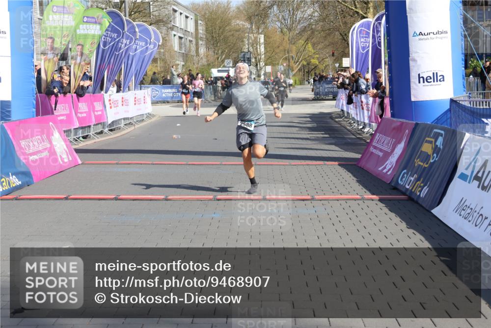 12.04.2026 - 45. Internationalen Wilhelmsburger Insellauf Strokosch-Dieckow http://msf.ph/oto/9468907 12.04.2026 11:22:02 Ziel 2588 meine-sportfotos.de