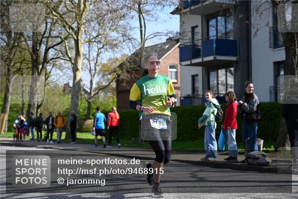 12.04.2026 - 45. Internationalen Wilhelmsburger Insellauf J. Mangold http://msf.ph/oto/9468915 12.04.2026 11:12:18 Ziel 4971, 2489, 3844, 5741, 2668, 2816, 2918, 3589, 2135, 2435, 3517, 2739, 3003, 2753, 2272, 3718, 3405 meine-sportfotos.de