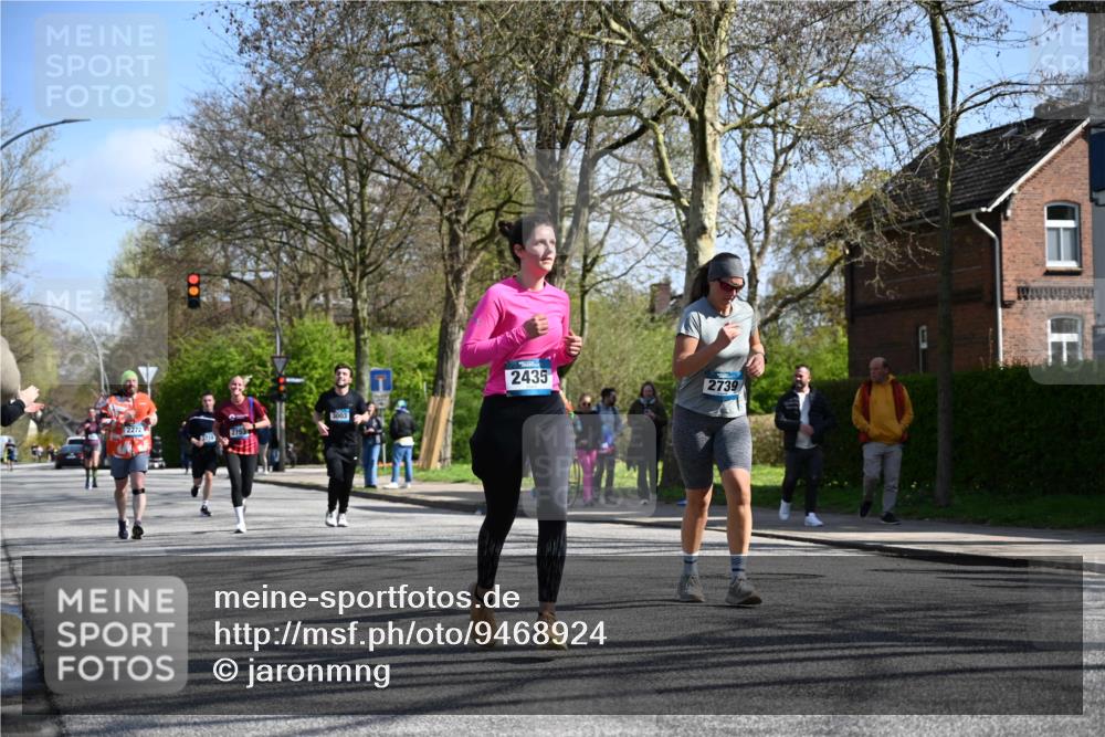 12.04.2026 - 45. Internationalen Wilhelmsburger Insellauf J. Mangold http://msf.ph/oto/9468924 12.04.2026 11:12:27 Ziel 2816, 2918, 3589, 2135, 2435, 3517, 2739, 3003, 2753, 2272, 3718, 3405 meine-sportfotos.de