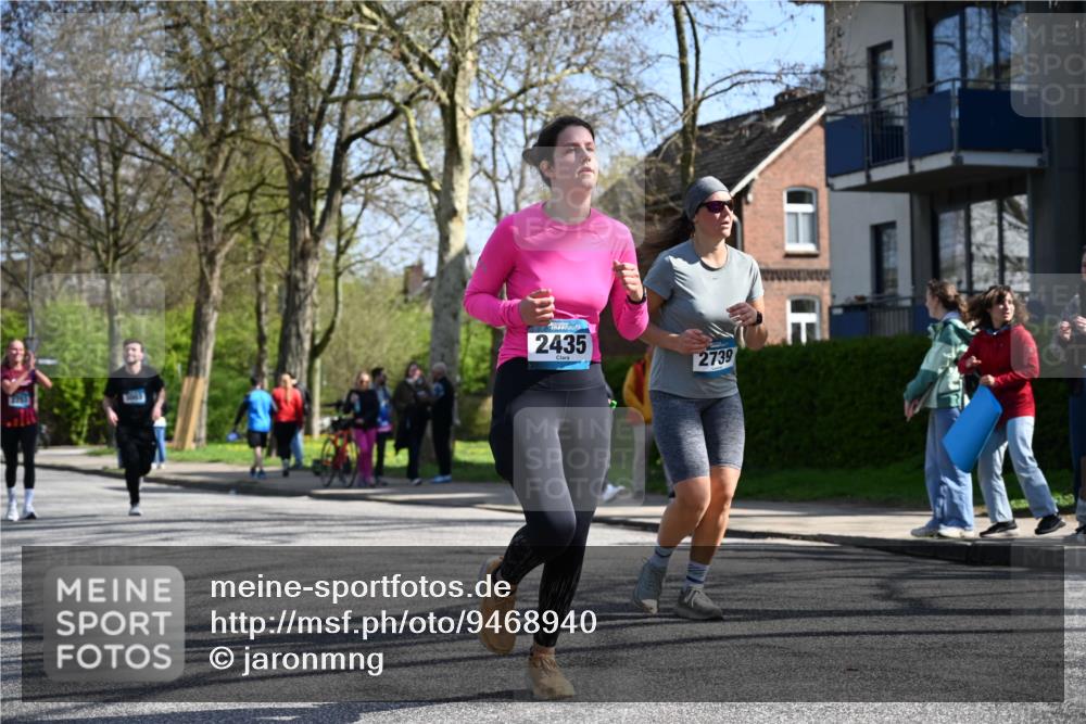 12.04.2026 - 45. Internationalen Wilhelmsburger Insellauf J. Mangold http://msf.ph/oto/9468940 12.04.2026 11:12:28 Ziel 2816, 2918, 3589, 2135, 2435, 3517, 2739, 3003, 2753, 2272, 2272, 3718, 3405 meine-sportfotos.de