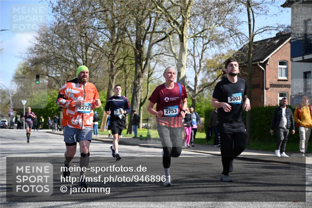 12.04.2026 - 45. Internationalen Wilhelmsburger Insellauf J. Mangold http://msf.ph/oto/9468961 12.04.2026 11:12:32 Ziel 2135, 2435, 3517, 2739, 3003, 2753, 2272, 3718, 3405, 3714, 3703 meine-sportfotos.de
