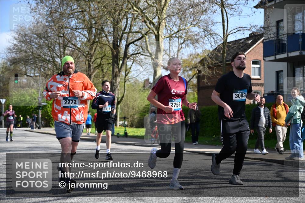 12.04.2026 - 45. Internationalen Wilhelmsburger Insellauf J. Mangold http://msf.ph/oto/9468968 12.04.2026 11:12:33 Ziel 2135, 2435, 3517, 2739, 3003, 2753, 2272, 3718, 3405, 3714, 3703 meine-sportfotos.de
