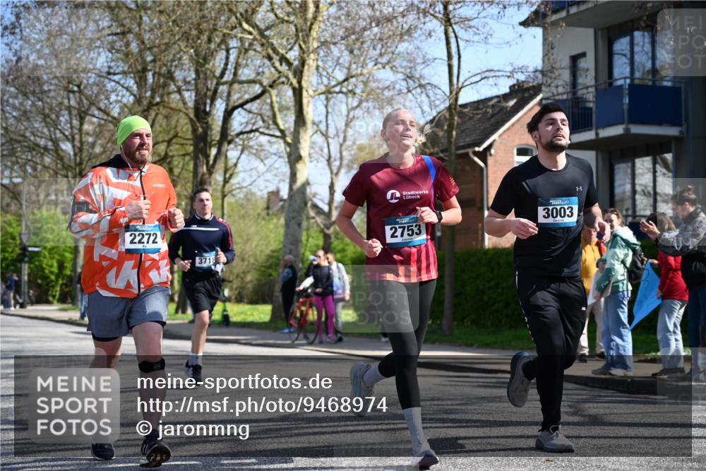 12.04.2026 - 45. Internationalen Wilhelmsburger Insellauf J. Mangold http://msf.ph/oto/9468974 12.04.2026 11:12:33 Ziel 2135, 2435, 3517, 2739, 3003, 2753, 2272, 3718, 3405, 3714, 3703 meine-sportfotos.de