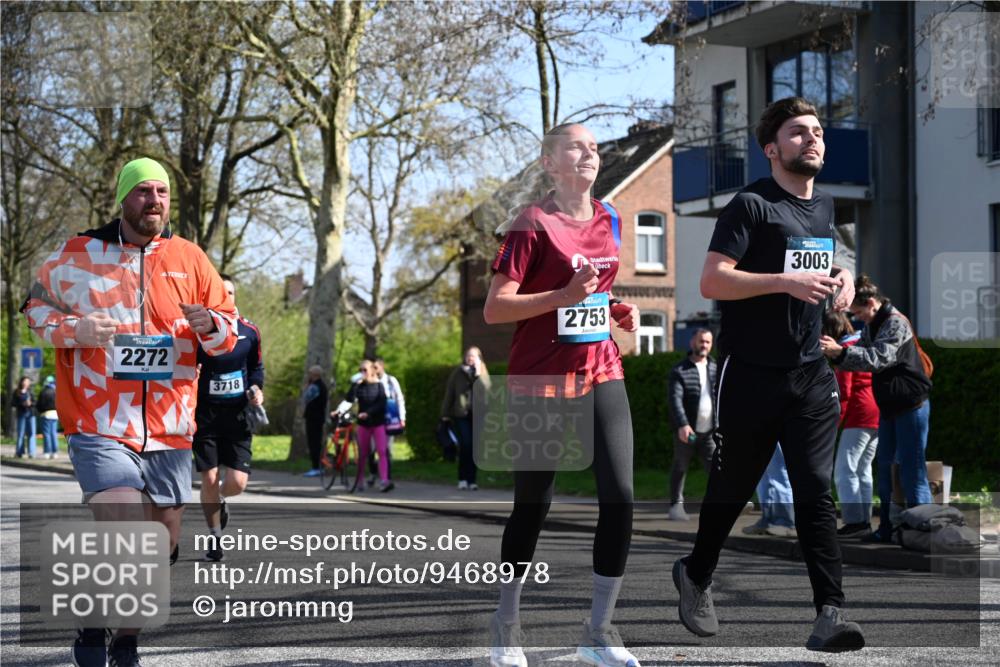 12.04.2026 - 45. Internationalen Wilhelmsburger Insellauf J. Mangold http://msf.ph/oto/9468978 12.04.2026 11:12:33 Ziel 2135, 2435, 3517, 2739, 3003, 2753, 2272, 3718, 3405, 3714, 3703 meine-sportfotos.de