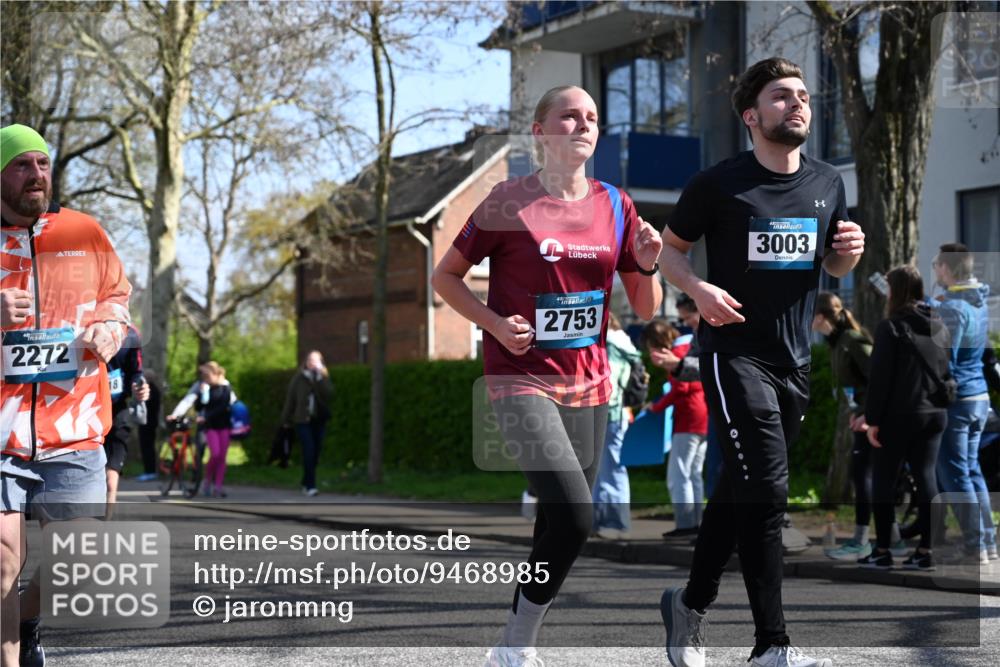 12.04.2026 - 45. Internationalen Wilhelmsburger Insellauf J. Mangold http://msf.ph/oto/9468985 12.04.2026 11:12:34 Ziel 2435, 3517, 2739, 3003, 2753, 2272, 3718, 3405, 3714, 3703, 3092, 3155 meine-sportfotos.de