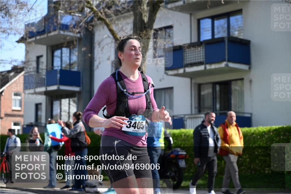 12.04.2026 - 45. Internationalen Wilhelmsburger Insellauf J. Mangold http://msf.ph/oto/9469006 12.04.2026 11:12:40 Ziel 2435, 3517, 2739, 3003, 2753, 2272, 3718, 3405, 3714, 3703, 3092, 3155 meine-sportfotos.de