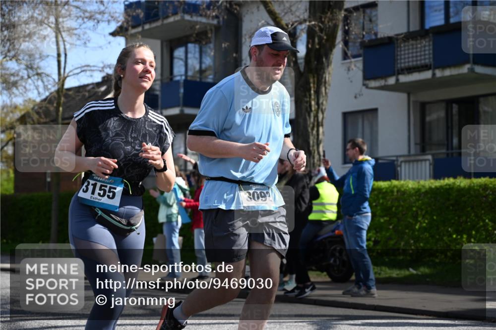 12.04.2026 - 45. Internationalen Wilhelmsburger Insellauf J. Mangold http://msf.ph/oto/9469030 12.04.2026 11:13:03 Ziel 3714, 3703, 3092, 3155, 2527, 2526 meine-sportfotos.de