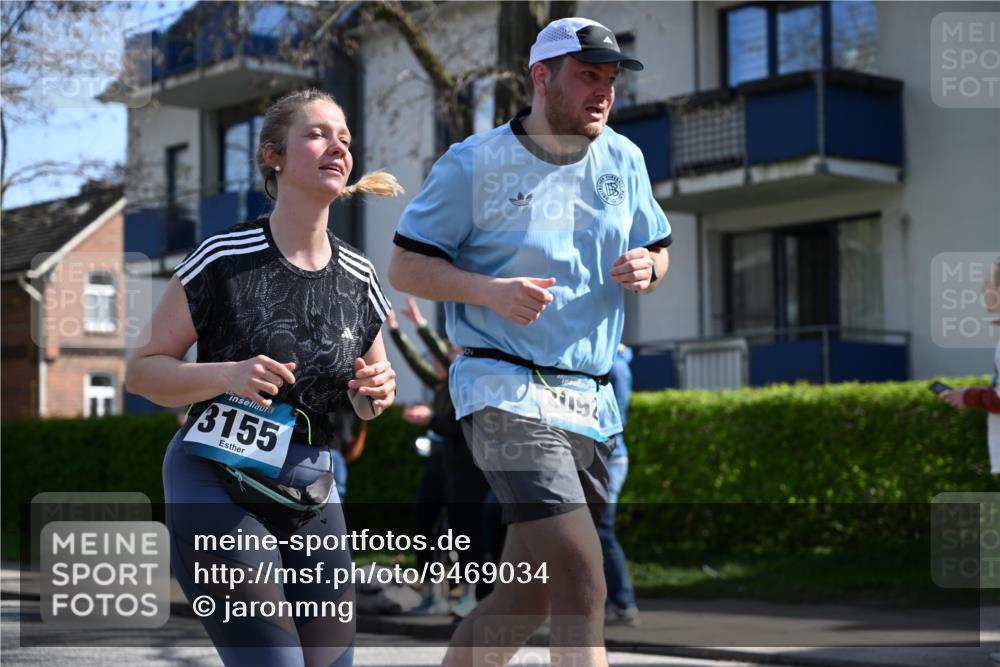12.04.2026 - 45. Internationalen Wilhelmsburger Insellauf J. Mangold http://msf.ph/oto/9469034 12.04.2026 11:13:03 Ziel 3714, 3703, 3092, 3155, 2527, 2526 meine-sportfotos.de