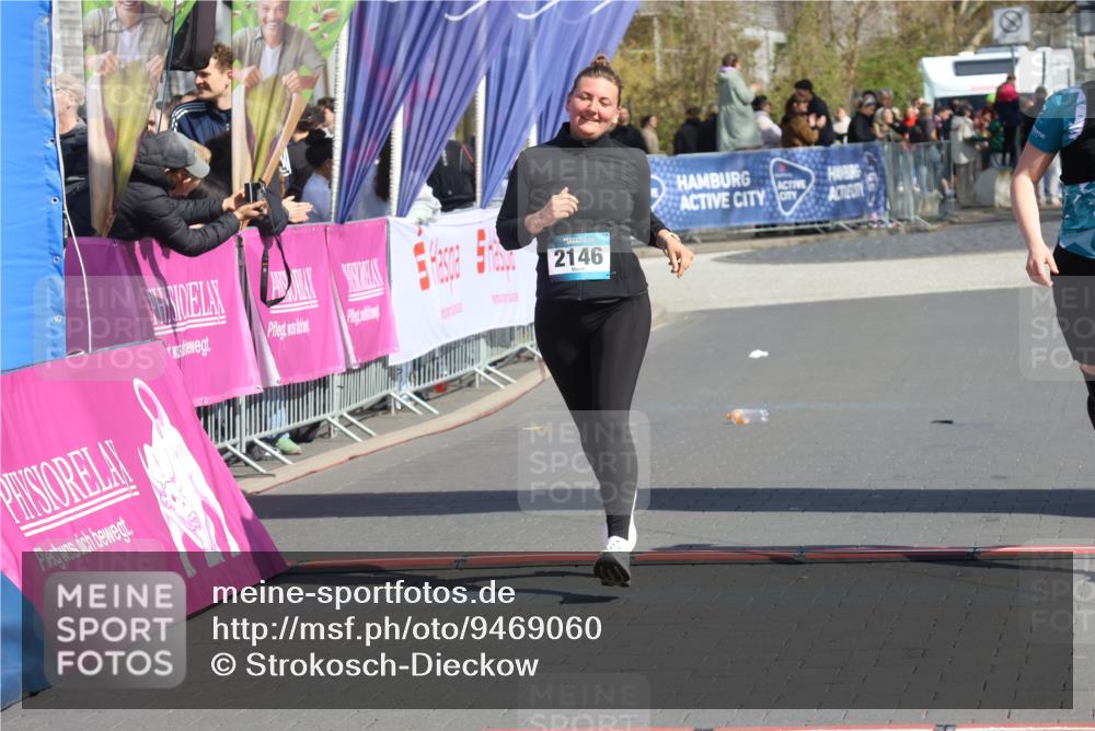 12.04.2026 - 45. Internationalen Wilhelmsburger Insellauf Strokosch-Dieckow http://msf.ph/oto/9469060 12.04.2026 11:22:18 Ziel 4699, 2146, 4813 meine-sportfotos.de