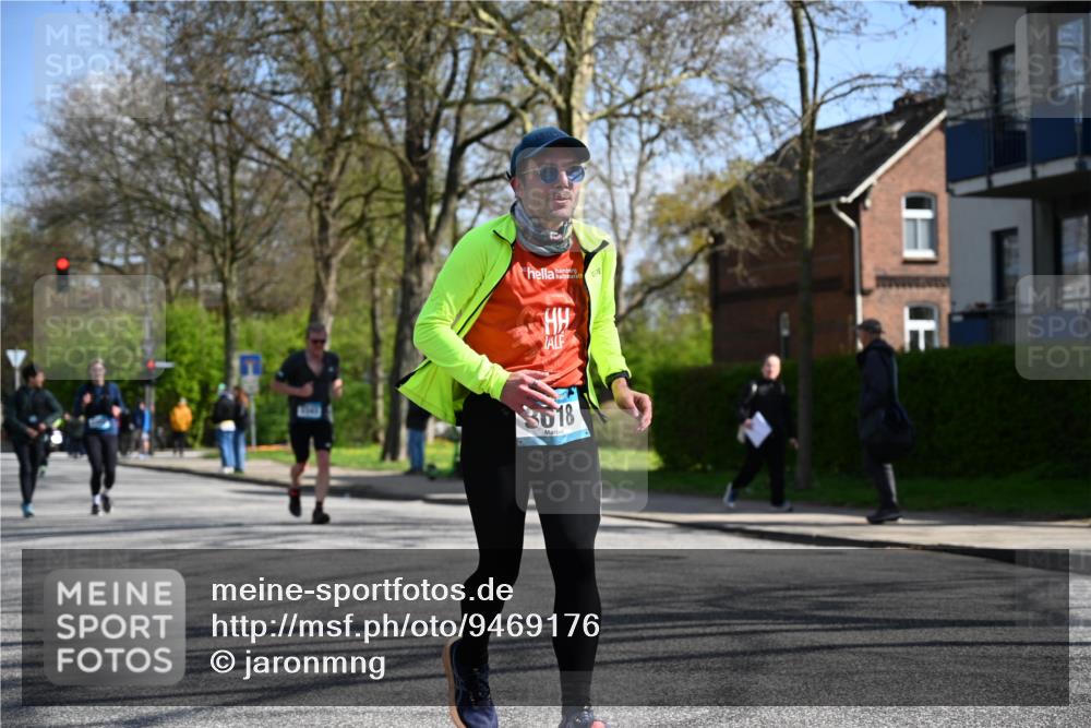 12.04.2026 - 45. Internationalen Wilhelmsburger Insellauf J. Mangold http://msf.ph/oto/9469176 12.04.2026 11:14:19 Ziel 3202, 4548, 2404, 4982, 3343, 2452, 3018, 2424, 2565, 3508 meine-sportfotos.de