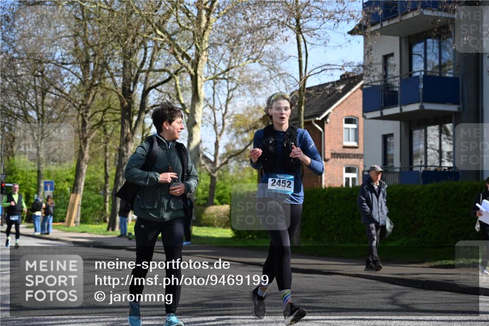 12.04.2026 - 45. Internationalen Wilhelmsburger Insellauf J. Mangold http://msf.ph/oto/9469199 12.04.2026 11:14:24 Ziel 2404, 4982, 3343, 2452, 3018, 2424, 2565, 3508, 2165 meine-sportfotos.de
