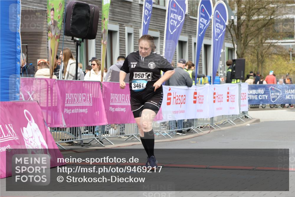 12.04.2026 - 45. Internationalen Wilhelmsburger Insellauf Strokosch-Dieckow http://msf.ph/oto/9469217 12.04.2026 13:42:05 Ziel 3461 meine-sportfotos.de