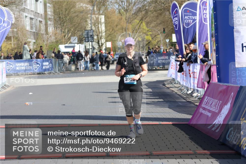 12.04.2026 - 45. Internationalen Wilhelmsburger Insellauf Strokosch-Dieckow http://msf.ph/oto/9469222 12.04.2026 11:22:59 Ziel 2056 meine-sportfotos.de