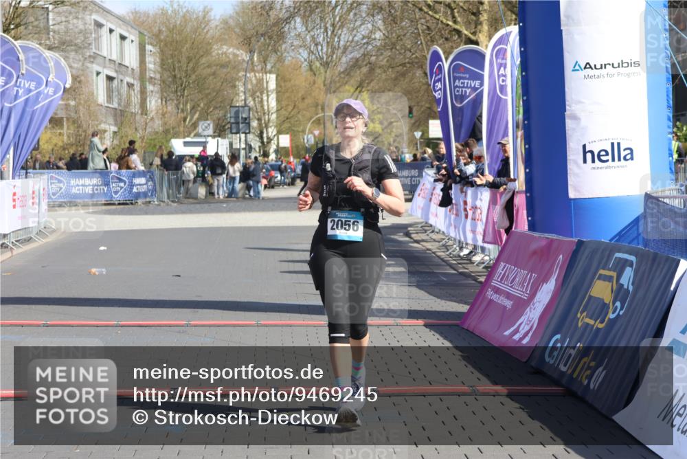 12.04.2026 - 45. Internationalen Wilhelmsburger Insellauf Strokosch-Dieckow http://msf.ph/oto/9469245 12.04.2026 11:23:00 Ziel 2056 meine-sportfotos.de