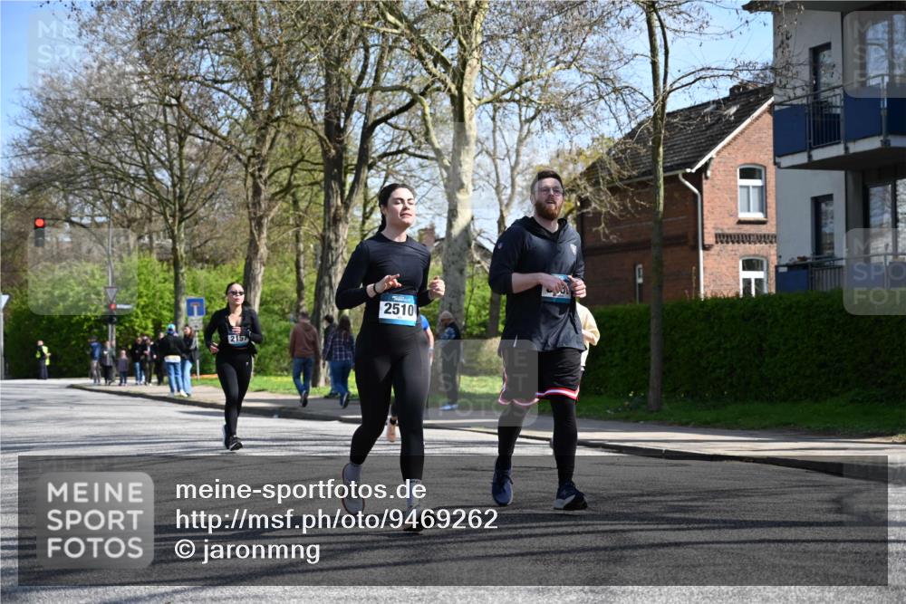 12.04.2026 - 45. Internationalen Wilhelmsburger Insellauf J. Mangold http://msf.ph/oto/9469262 12.04.2026 11:14:58 Ziel 3508, 2165, 2510, 3681, 2157, 2993, 2993, 2137, 3607 meine-sportfotos.de