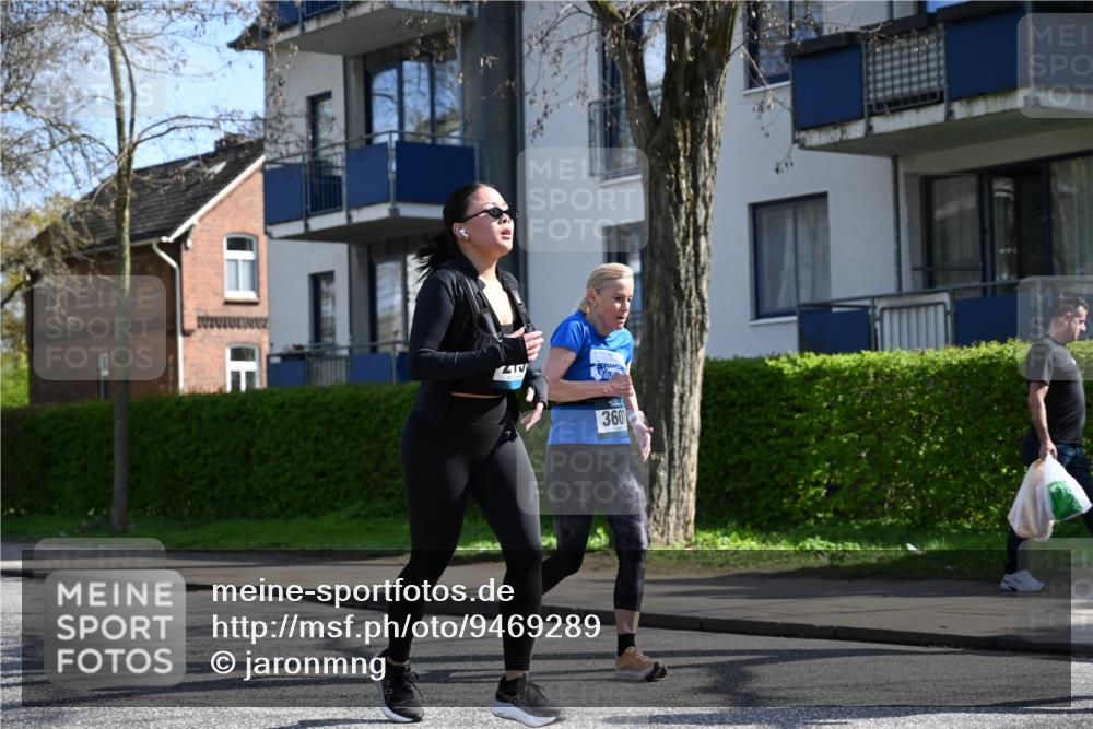 12.04.2026 - 45. Internationalen Wilhelmsburger Insellauf J. Mangold http://msf.ph/oto/9469289 12.04.2026 11:15:03 Ziel 3508, 2165, 2510, 3681, 2157, 2993, 2137, 3607, 2561 meine-sportfotos.de