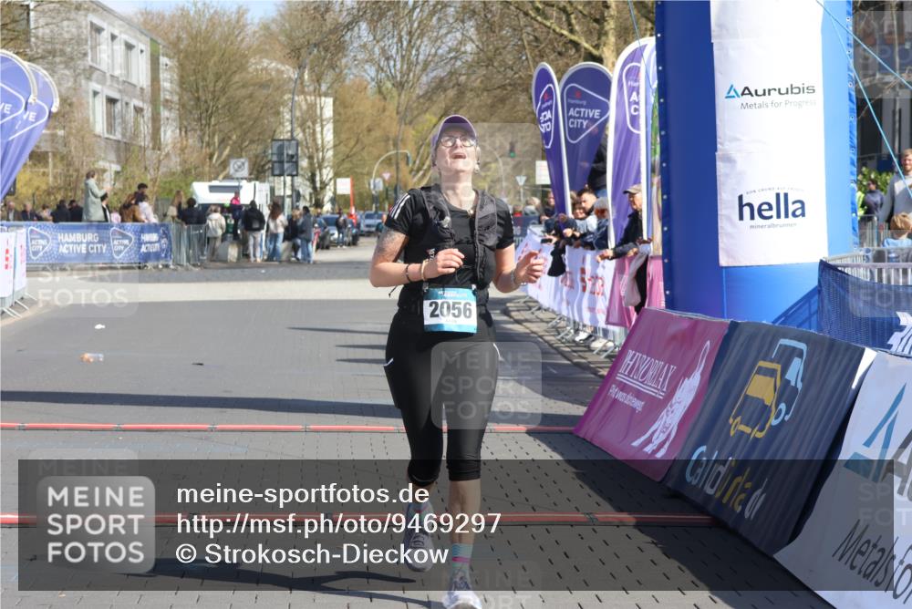 12.04.2026 - 45. Internationalen Wilhelmsburger Insellauf Strokosch-Dieckow http://msf.ph/oto/9469297 12.04.2026 11:23:00 Ziel 2056 meine-sportfotos.de