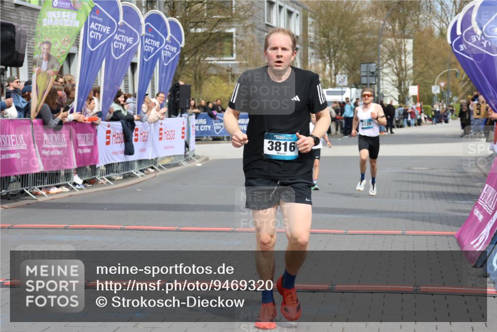 12.04.2026 - 45. Internationalen Wilhelmsburger Insellauf Strokosch-Dieckow http://msf.ph/oto/9469320 12.04.2026 12:49:53 Ziel 5566, 3816, 5335, 3612, 2403 meine-sportfotos.de