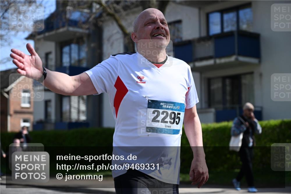 12.04.2026 - 45. Internationalen Wilhelmsburger Insellauf J. Mangold http://msf.ph/oto/9469331 12.04.2026 11:15:38 Ziel 2561, 2343, 2295, 2467, 2468, 2296 meine-sportfotos.de