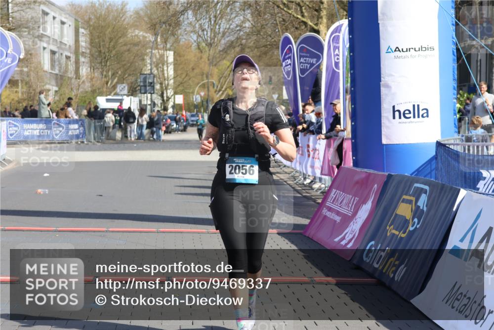 12.04.2026 - 45. Internationalen Wilhelmsburger Insellauf Strokosch-Dieckow http://msf.ph/oto/9469337 12.04.2026 11:23:01 Ziel 2056 meine-sportfotos.de