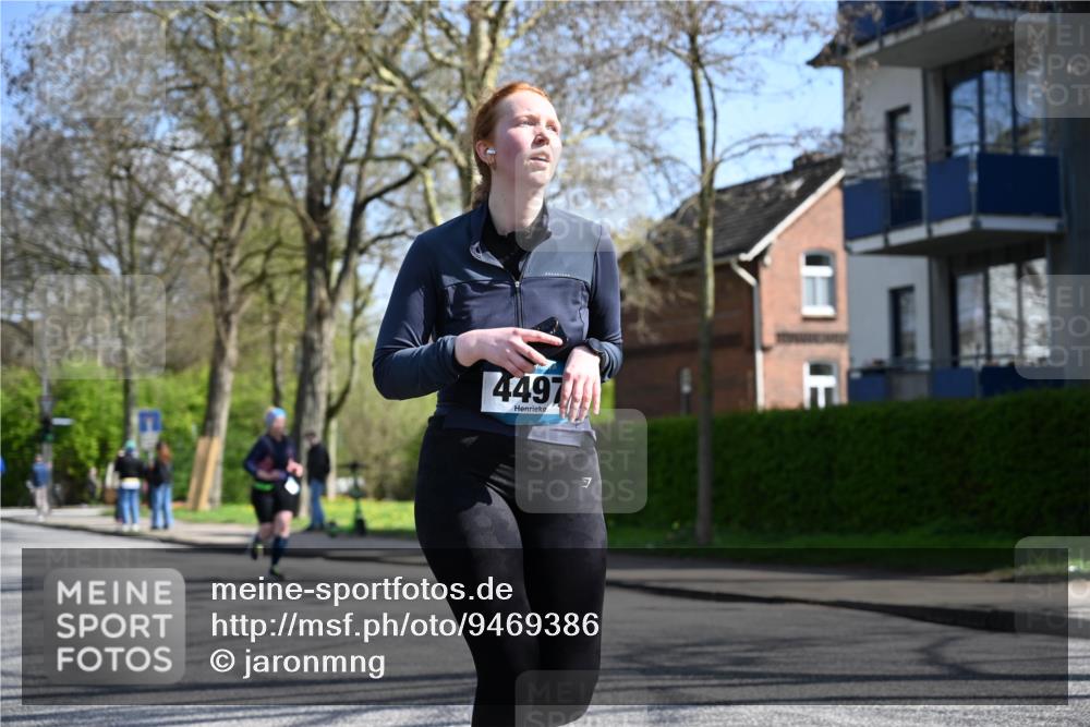 12.04.2026 - 45. Internationalen Wilhelmsburger Insellauf J. Mangold http://msf.ph/oto/9469386 12.04.2026 11:16:16 Ziel 2296, 4497, 3543, 2329, 2329, 5756, 3891, 4590, 2828, 2823 meine-sportfotos.de