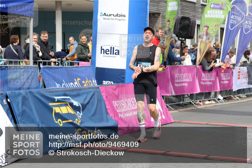 12.04.2026 - 45. Internationalen Wilhelmsburger Insellauf Strokosch-Dieckow http://msf.ph/oto/9469409 12.04.2026 12:50:01 Ziel 5793 meine-sportfotos.de