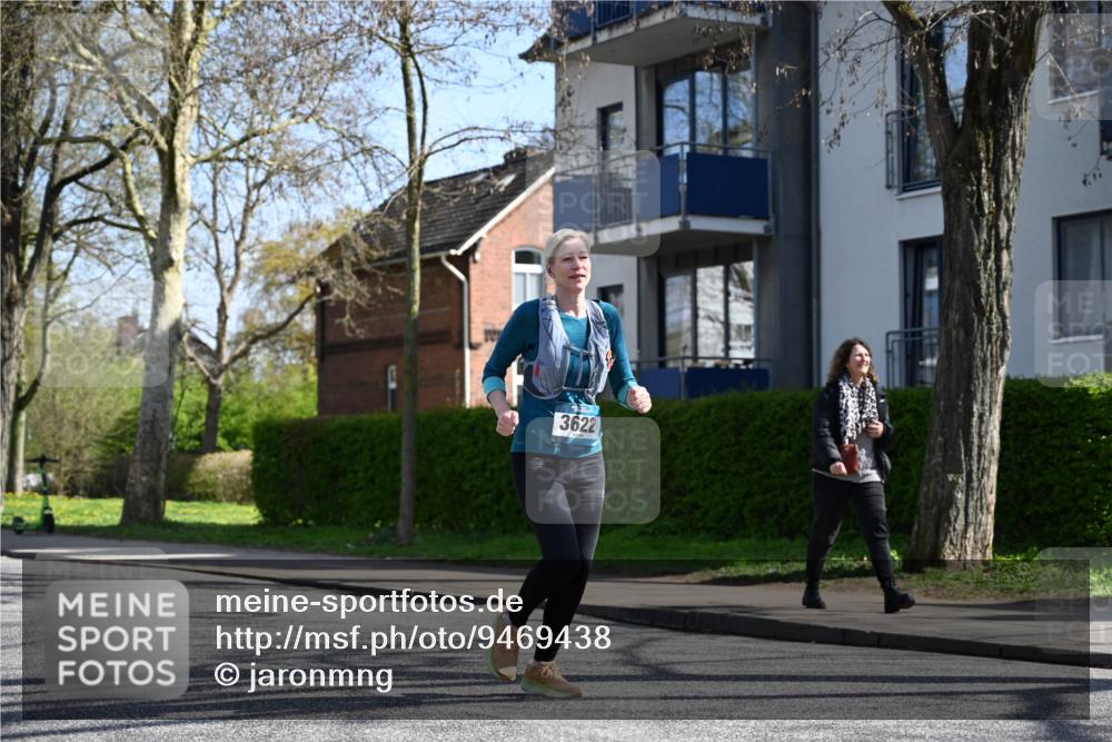 12.04.2026 - 45. Internationalen Wilhelmsburger Insellauf J. Mangold http://msf.ph/oto/9469438 12.04.2026 11:16:51 Ziel 5756, 3891, 4590, 2828, 2823, 3622, 3080, 2597, 4136 meine-sportfotos.de