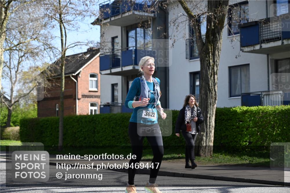 12.04.2026 - 45. Internationalen Wilhelmsburger Insellauf J. Mangold http://msf.ph/oto/9469447 12.04.2026 11:16:52 Ziel 3891, 4590, 2828, 2823, 3622, 3080, 3080, 2597, 4136 meine-sportfotos.de