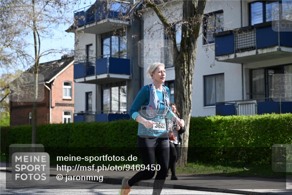 12.04.2026 - 45. Internationalen Wilhelmsburger Insellauf J. Mangold http://msf.ph/oto/9469450 12.04.2026 11:16:52 Ziel 3891, 4590, 2828, 2823, 3622, 3080, 3080, 2597, 4136 meine-sportfotos.de