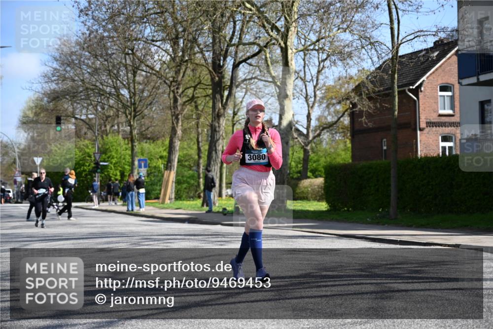12.04.2026 - 45. Internationalen Wilhelmsburger Insellauf J. Mangold http://msf.ph/oto/9469453 12.04.2026 11:17:03 Ziel 3622, 3080, 2597, 4136, 2419, 2420, 2312, 2241 meine-sportfotos.de