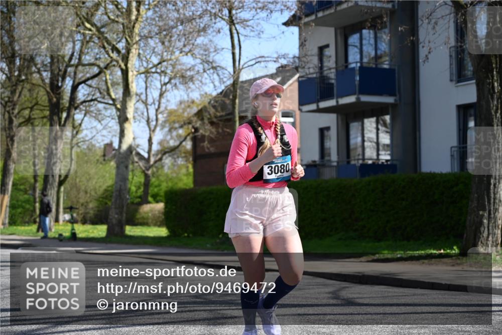 12.04.2026 - 45. Internationalen Wilhelmsburger Insellauf J. Mangold http://msf.ph/oto/9469472 12.04.2026 11:17:04 Ziel 3622, 3080, 2597, 4136, 2419, 2420, 2312, 2241 meine-sportfotos.de
