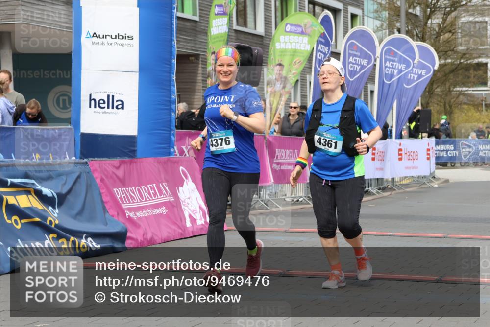 12.04.2026 - 45. Internationalen Wilhelmsburger Insellauf Strokosch-Dieckow http://msf.ph/oto/9469476 12.04.2026 13:40:15 Ziel 4376, 4361 meine-sportfotos.de